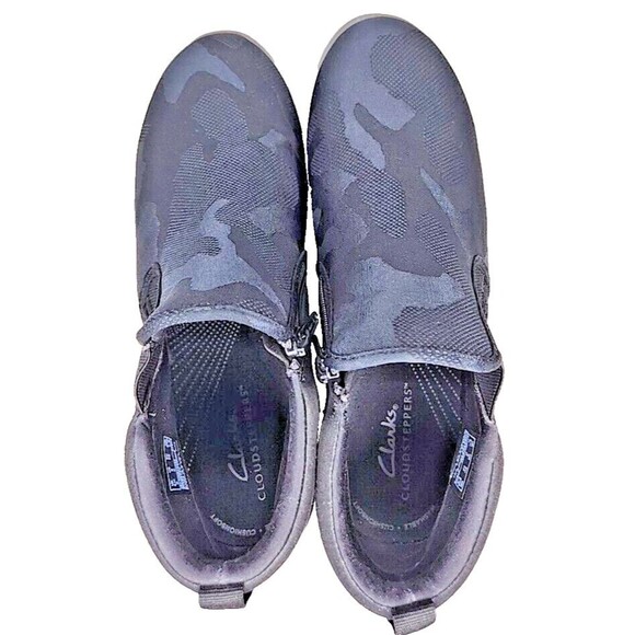 Clarks Cloudsteppers Black Camo Casual Booties Breeze Clover Side Zip Size 8 EUC - Picture 3 of 8